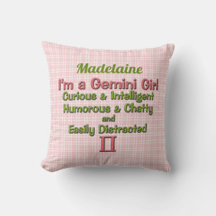 Baby Girl Gemini Zodiac Pink en Green met naam Kussen