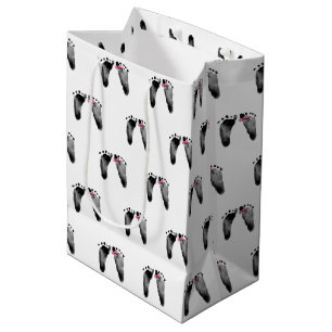 Baby Girl met voetafdrukken Middelgrote cadeau Medium Cadeauzakje