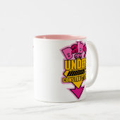 Baby Girl onder Mok van bouw (Voorkant rechts)