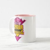 Baby Girl onder Mok van bouw (Voorkant links)