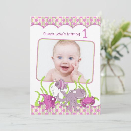 Baby Girl onder Zee Birthday-uitnodiging Kaart (Staand voorkant)