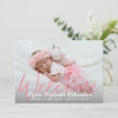 Baby Girl Pink Foto Welkom geboorteaankondiging Kaart (Staand voorkant)