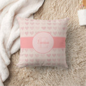 Baby Girl Voornaam Roze Monogram Heart Patroon Kussen (Deken)