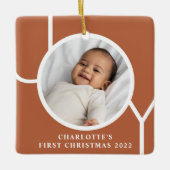Baby Girl's eerste kerstfoto Terracotta Keramisch Ornament (Voorkant)