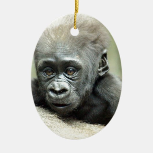 BABY GORILLA RELAXING KERAMISCH ORNAMENT (Voorkant)