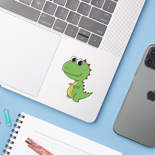 Baby groene vrolijke taaie dinosaurus sticker (Laptop met iPhone)
