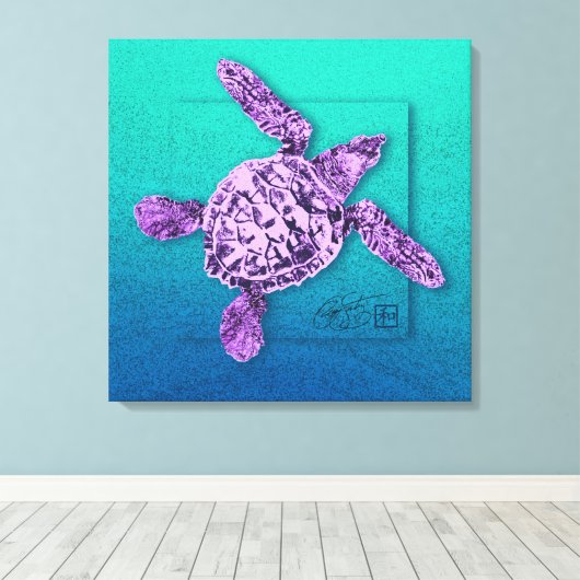 Baby Groene Zee schildpad in Violet Canvas Afdruk (Insitu (Houten vloer))