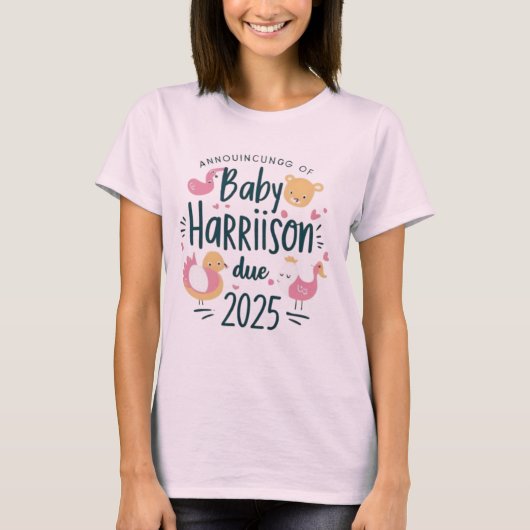 Baby Harrison Verschuldigd 2025 | Schattige zwange T-shirt (Voorkant)