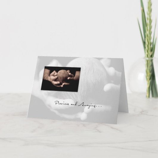 Baby Head in Hands Gefeliciteerd Kaart (Voorkant)