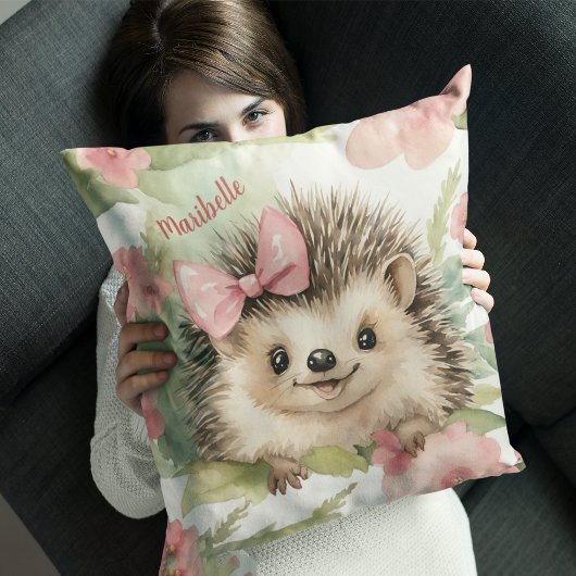 Baby Hedgehog Bloemen Meisjes Gepersonaliseerd Kussen