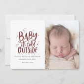 Baby heeft foto - geboorteaankondiging koud buiten save the date (Voorkant)