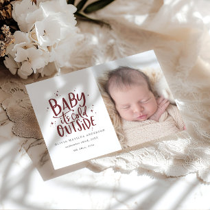 Baby heeft foto - geboorteaankondiging koud buiten save the date
