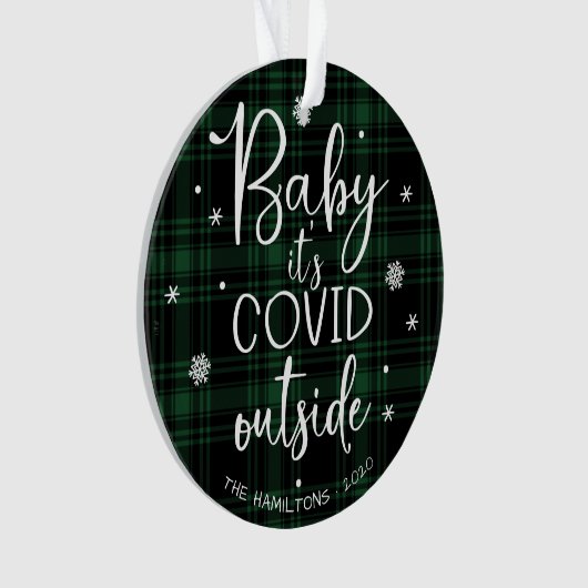 Baby Het is Covid Buiten Grappig Kerstgroen Ornament (voorkant)