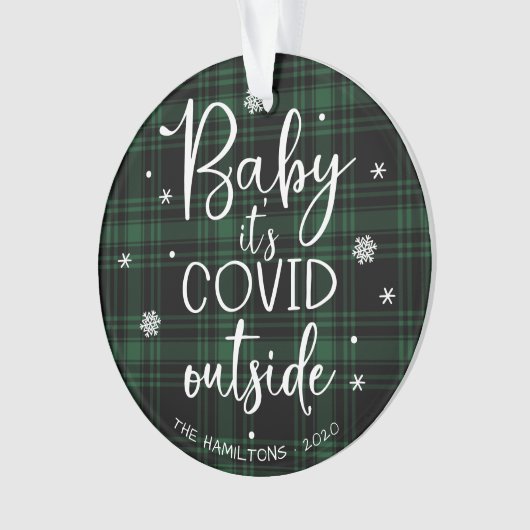 Baby Het is Covid Buiten Grappig Kerstgroen Ornament (voorkant)