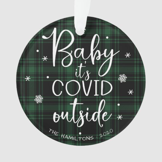 Baby Het is Covid Buiten Grappig Kerstgroen Ornament (voorkant)
