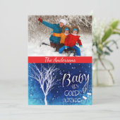 Baby Het is een koude buitenfotokaart (Staand voorkant)