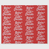 Baby Het is koud buiten bevroren kerstrood Cadeaupapier (Vlak)