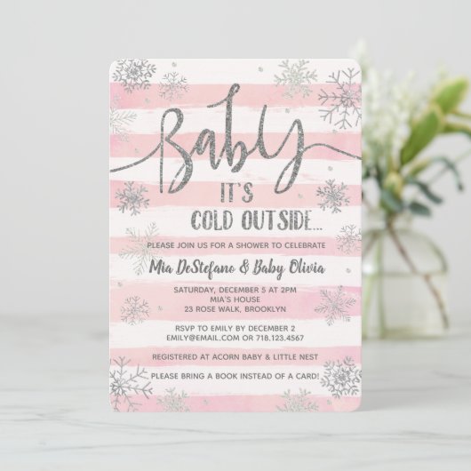 Baby Het is koud Buiten Douche Uitnodiging Meisje  (Staand voorkant)