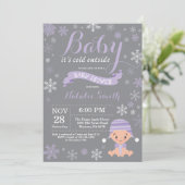 Baby het is koud buiten Winter Paarse Baby Shower Kaart (Staand voorkant)