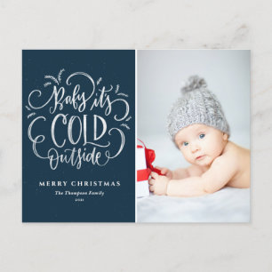 Baby Het is koude buitenblauwe kerstfoto Feestdagenkaart