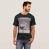 Baby Hippo Fritz in de dierentuin van Cincinnati e T-shirt (Voorkant volledig)