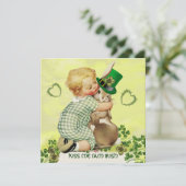 BABY HUGGING RABBIT IRISH ST. PATRICK'S DAY PARTY KAART (Staand voorkant)