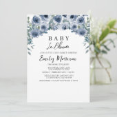 Baby in bloei en Blauwe bloemen Baby shower Kaart (Staand voorkant)
