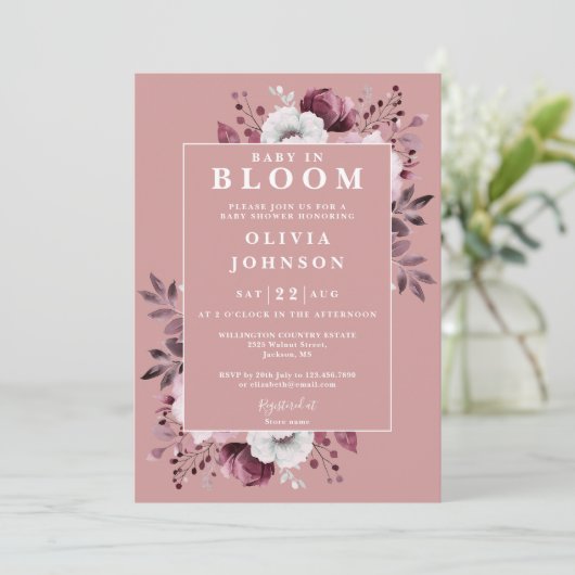 Baby in bloei roze bloemenfoto QR Baby shower Kaart (Staand voorkant)