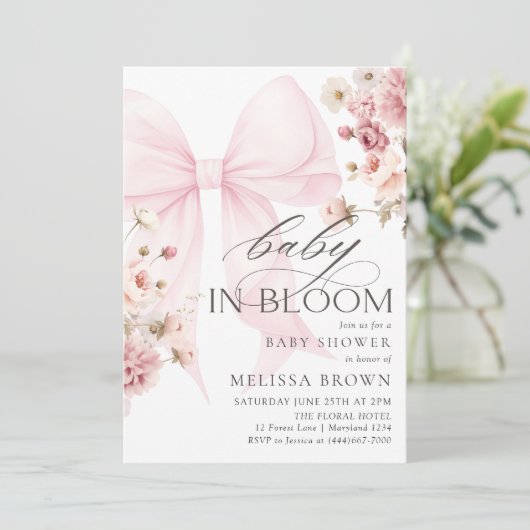 Baby in bloei roze boog Baby shower uitnodiging (Staand voorkant)