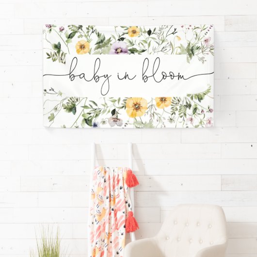 Baby in bloem met backdrop banner (Insitu)