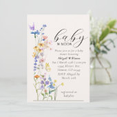 Baby in bloom baby shower-uitnodiging kaart (Staand voorkant)