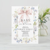 baby in Bloom boog Baby shower Uitnodiging (Staand voorkant)