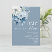 Baby In Bloom Dusty Blue Floral Baby Shower Kaart (Staand voorkant)