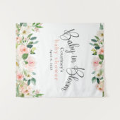 Baby in Bloom Roze Bloemen Baby Shower Wandkleed (Voorkant (horizontaal))