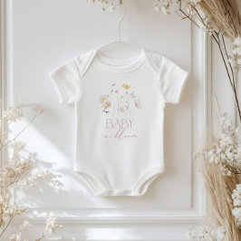 Baby in Bloom Roze Wilde Bloemen bloemstuk Romper