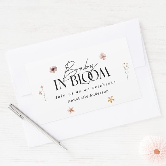 Baby in bloom wildflower baby shower uitnodiging rechthoekige sticker (Envelop)
