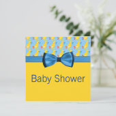 Baby in geel en blauw Baby shower Kaart (Staand voorkant)