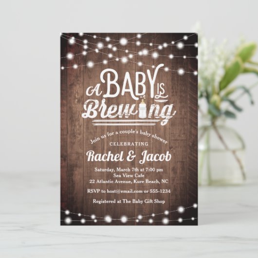 Baby is Brewing String Lights Rustiek Baby shower Kaart (Staand voorkant)
