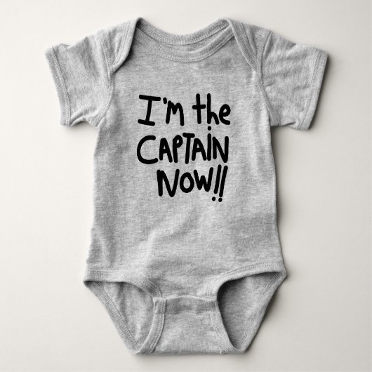 BABY IS DE CAPTAIN - BOTTOM LIJN. ROMPER (Voorkant)