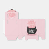 Baby is een gradenschoen met een gothisch roze mei bedankdoosjes (Uitgevouwen)