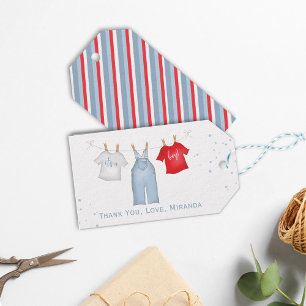 Baby is een jongensdouche aangepaste waslijn cadeaulabel