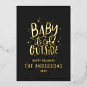 Baby is koud buiten de moderne, minimale kerstmis folie feestdagenkaart (Voorkant)