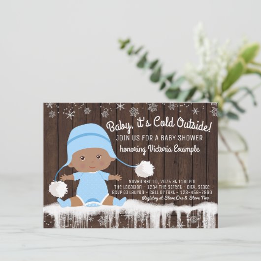 Baby is koud buiten etnische jongensdouche uitnodi kaart (Staand voorkant)
