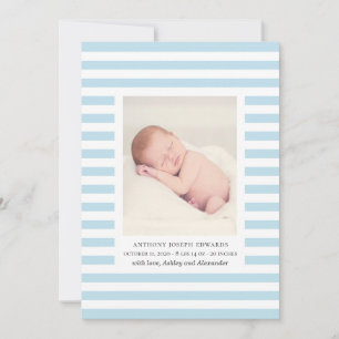 Baby jongen pasgeboren. Blauwe strepen nautische g Aankondiging