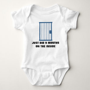 Baby Jumper - Jail-cel - 9 maanden aan de binnenka Romper