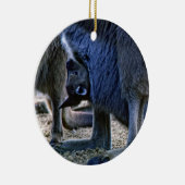 Baby kangaroo in de buidel van moeder - Australië Keramisch Ornament (Rechts)