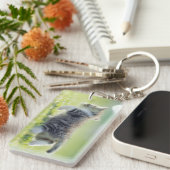 Baby kat op grasveld. sleutelhanger (Voorkant Rechts)