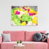 Baby kippen in een pen op een door kleurstof gekle canvas afdruk (Insitu (Woonkamer))
