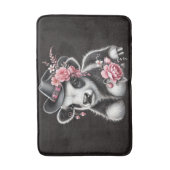 Baby Koe in een stijlvol Pet versierd met roze blo Badmat (Voorkant Verticaal)