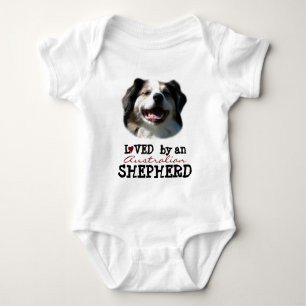 Baby Loed door een Australian Shepherd Romper